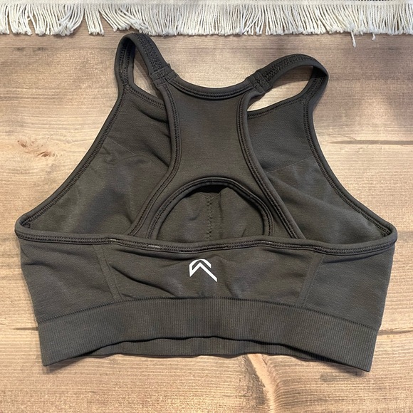 ONER ACTIVE EFFORTLESS HIGH NECK BRALETTE in Deep Taupe - Picture 2 of 4